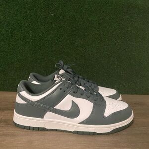 Nike Dunk Low ‘Vintage Green’ Size 9.5